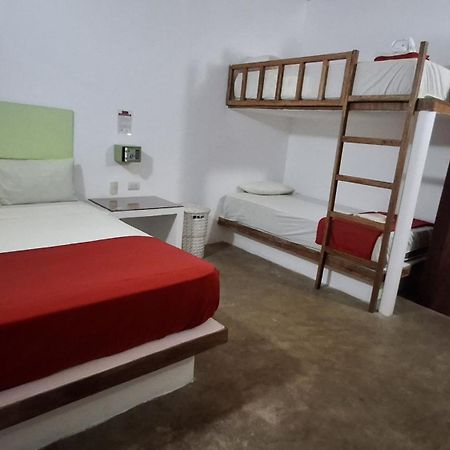 Akas Hotel Apartamentos Canoas de Punta Sal Buitenkant foto