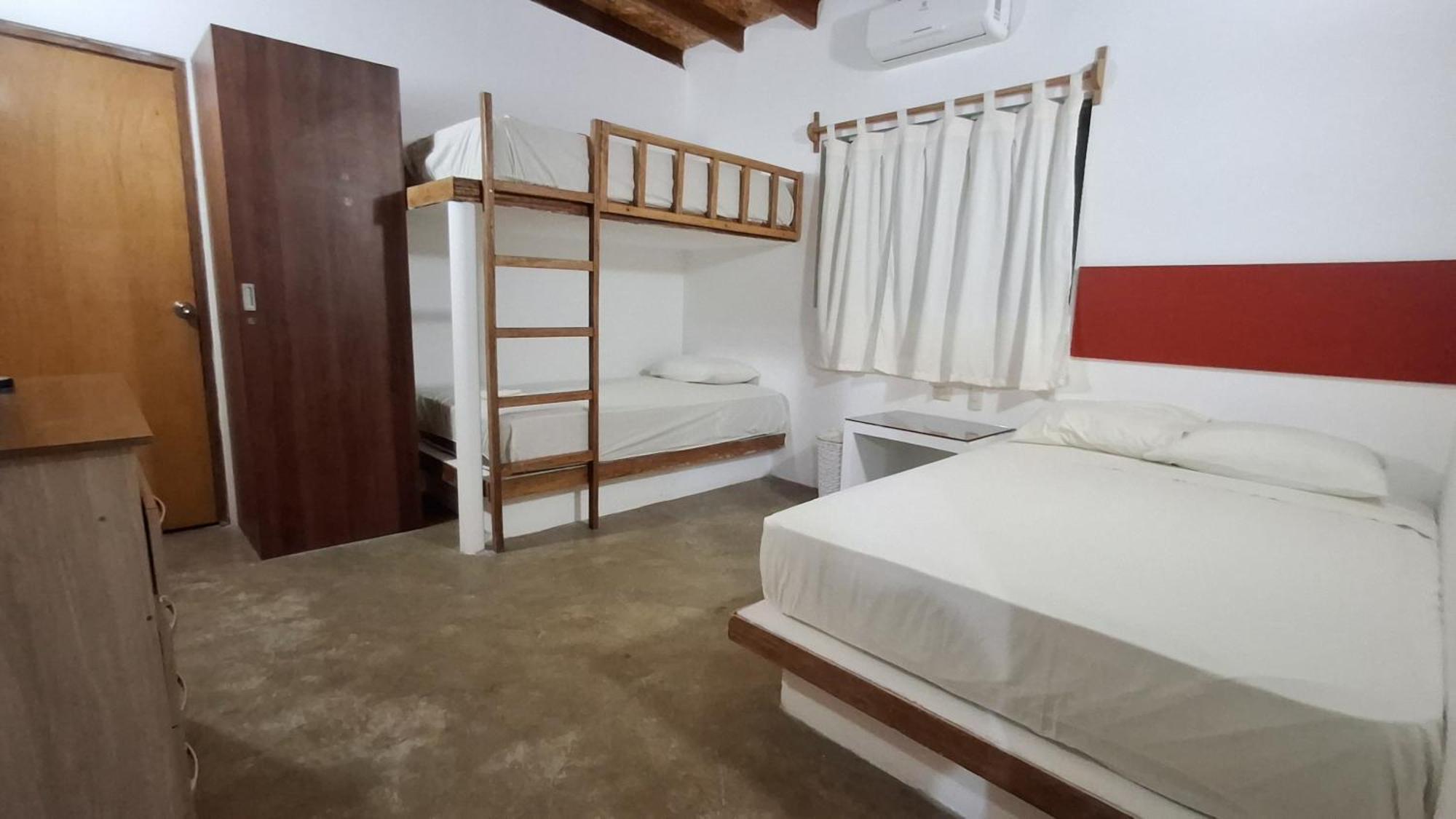 Akas Hotel Apartamentos Canoas de Punta Sal Buitenkant foto