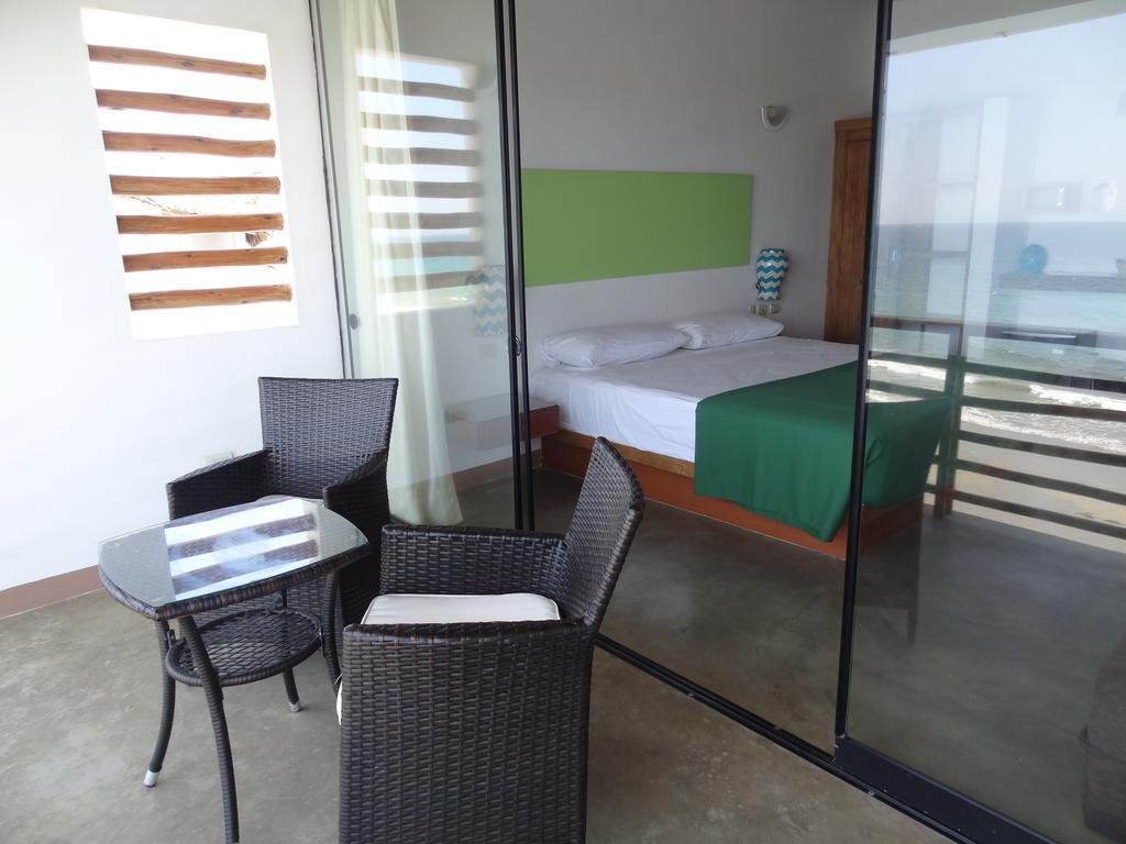 Akas Hotel Apartamentos Canoas de Punta Sal Buitenkant foto
